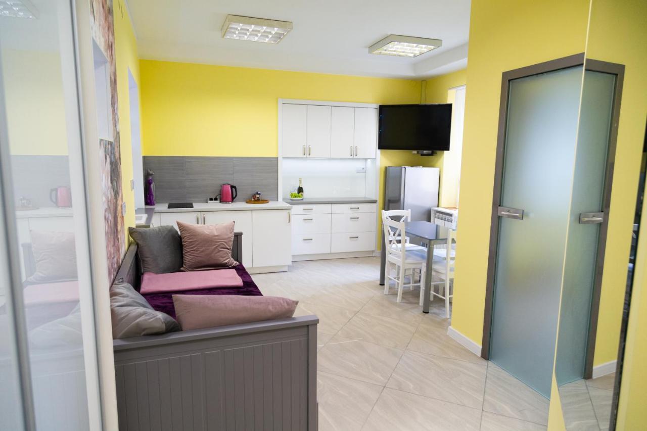 Apartament Przy Rynku Ostrowiec Swietokrzyski Bagian luar foto