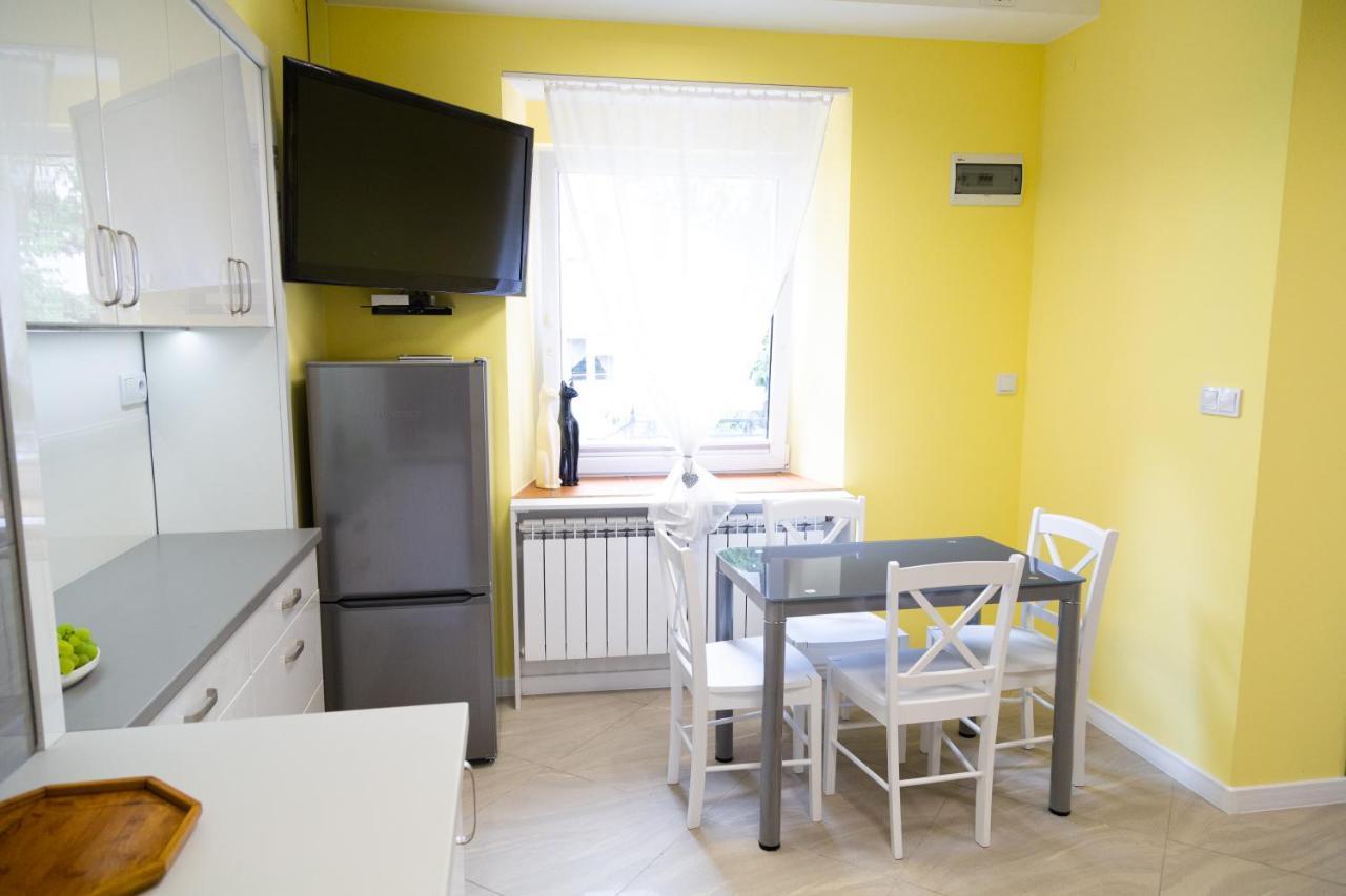 Apartament Przy Rynku Ostrowiec Swietokrzyski Bagian luar foto