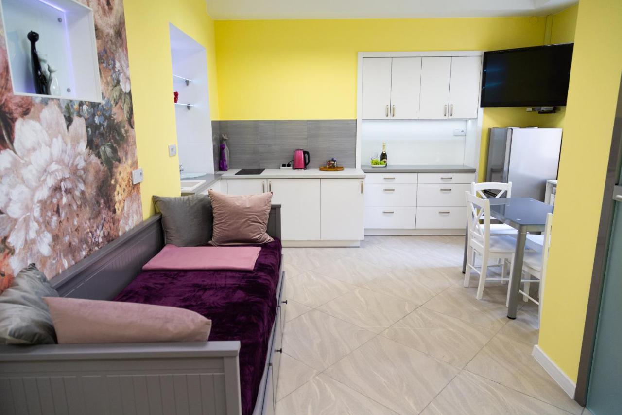 Apartament Przy Rynku Ostrowiec Swietokrzyski Bagian luar foto