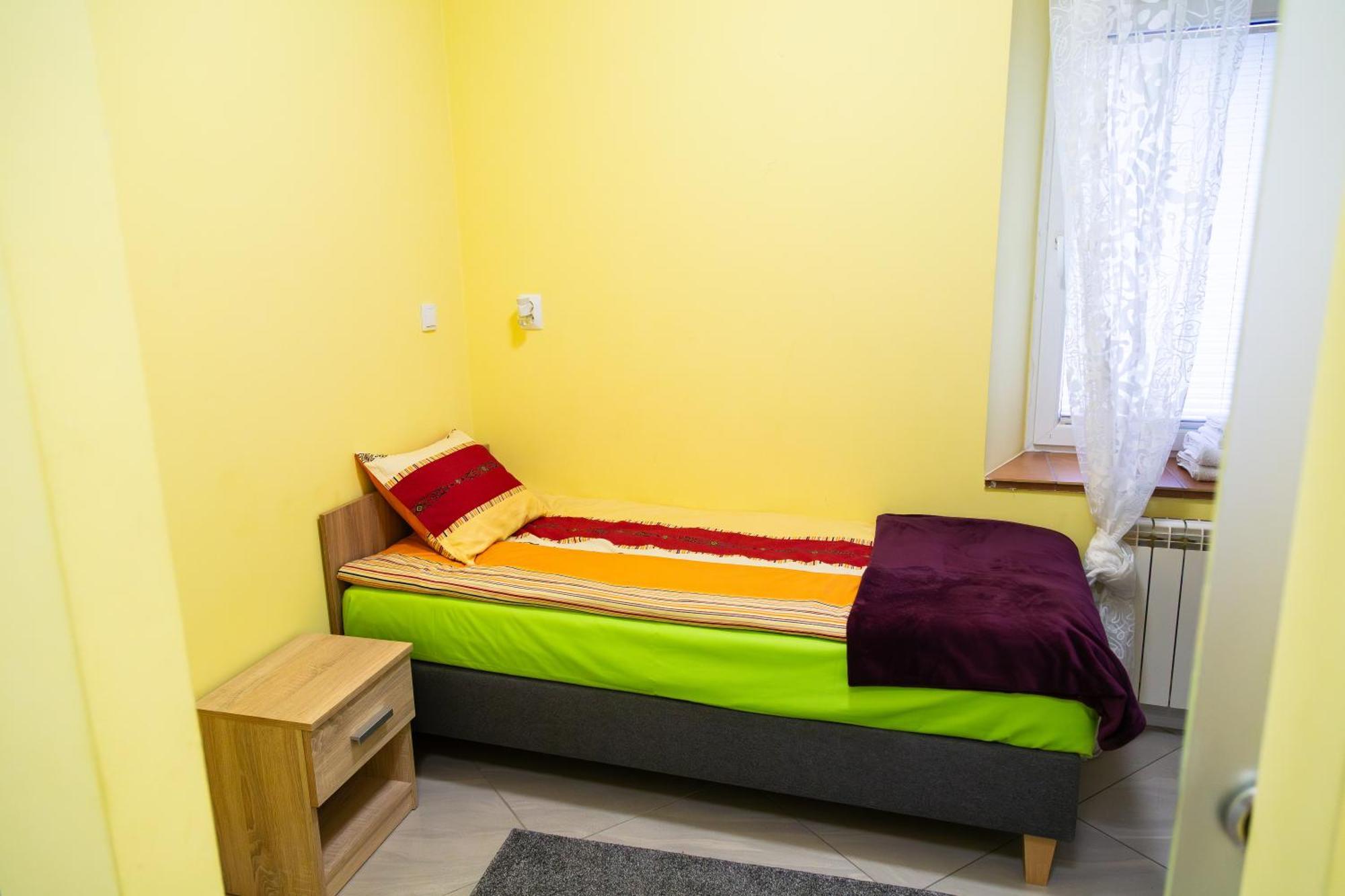 Apartament Przy Rynku Ostrowiec Swietokrzyski Bagian luar foto